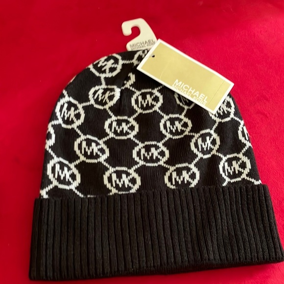 Michael Kors beanie - Picture 1 of 4